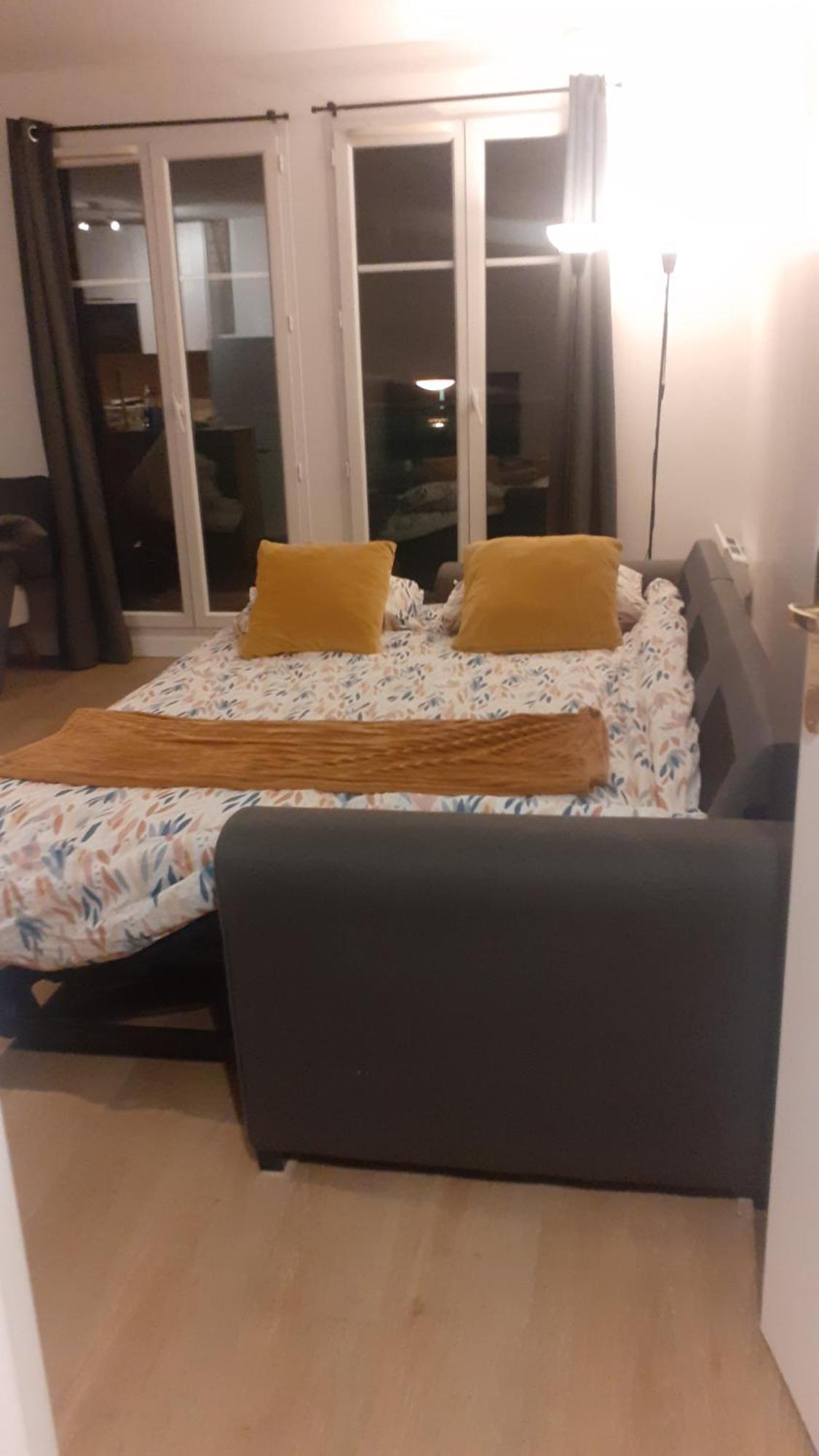 Appartement Cosy Pres Du Rer 쉐시 외부 사진
