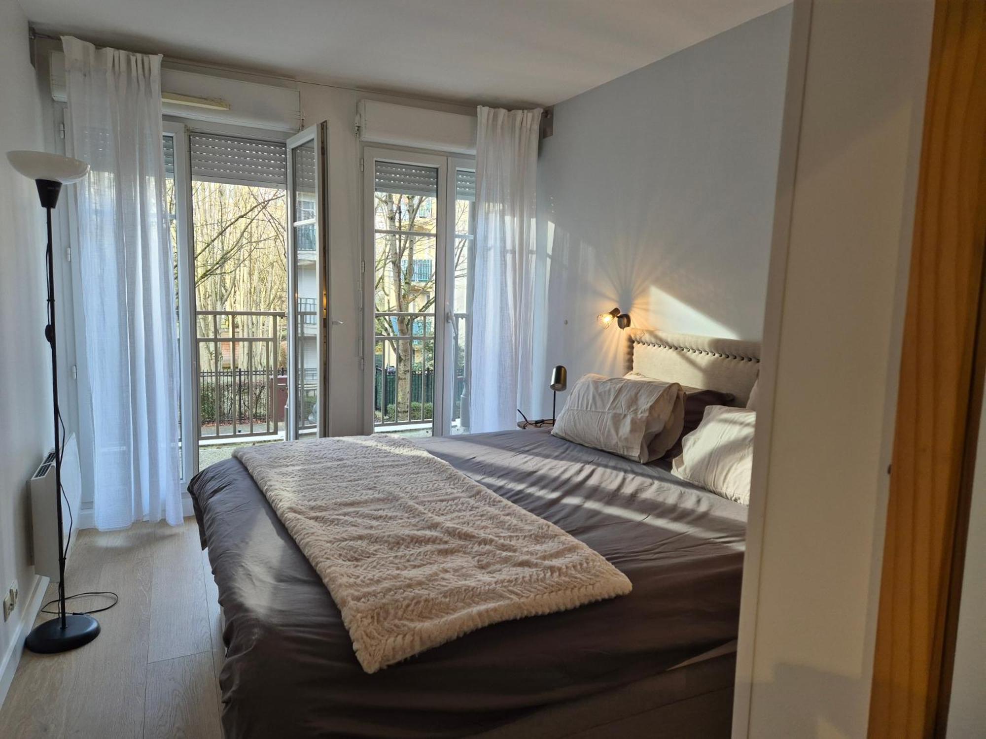 Appartement Cosy Pres Du Rer 쉐시 외부 사진