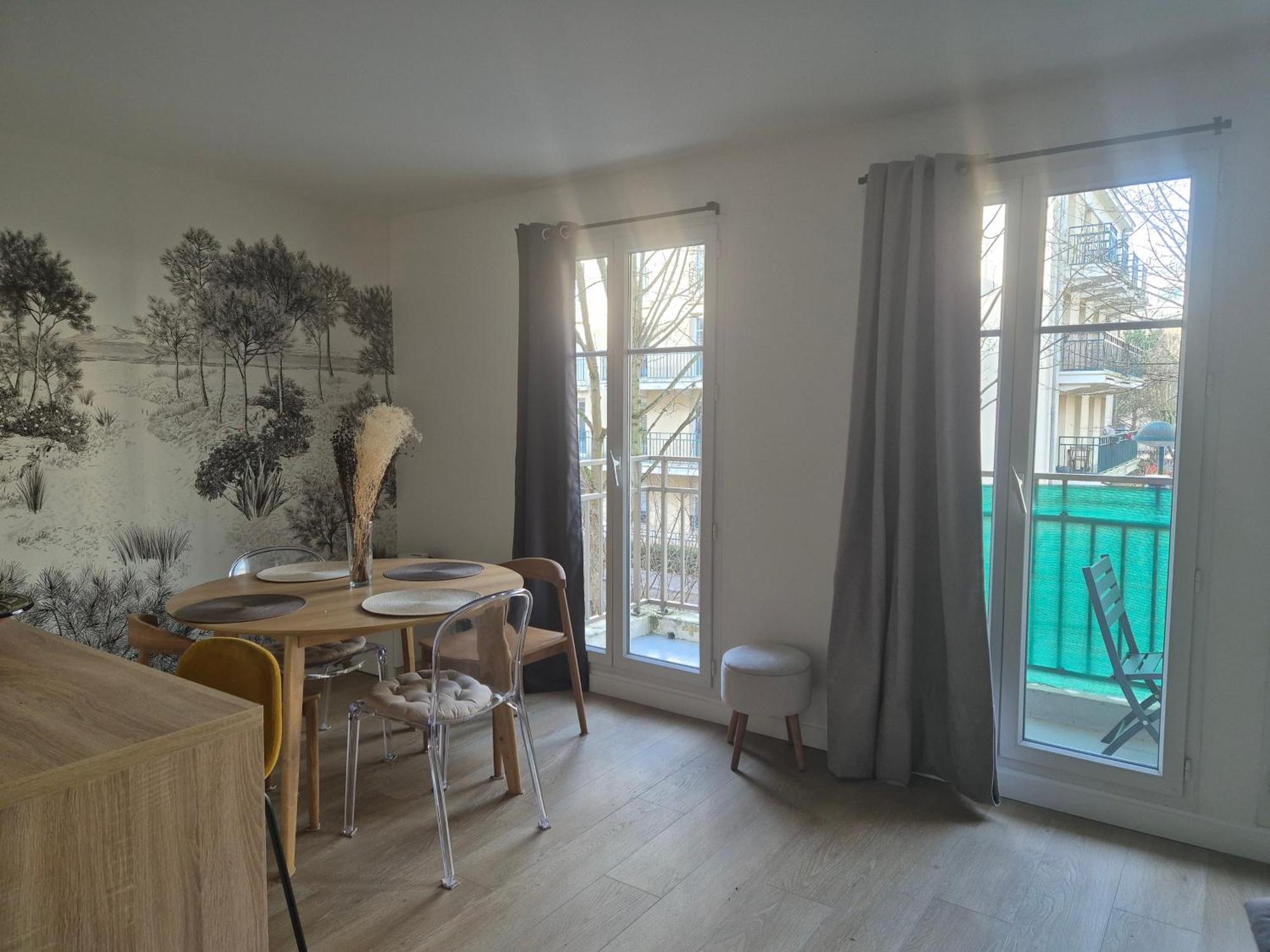 Appartement Cosy Pres Du Rer 쉐시 외부 사진